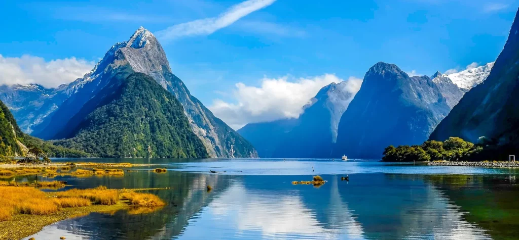 Fiordland Nasional Park Selandia Baru 