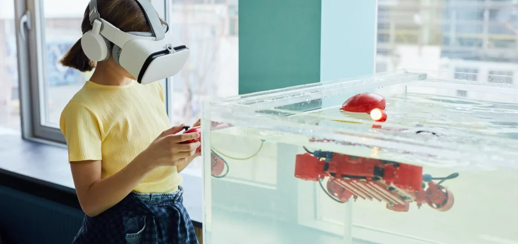 Inovasi teknologi terkini dan tercanggih di dunia - Virtual Reality