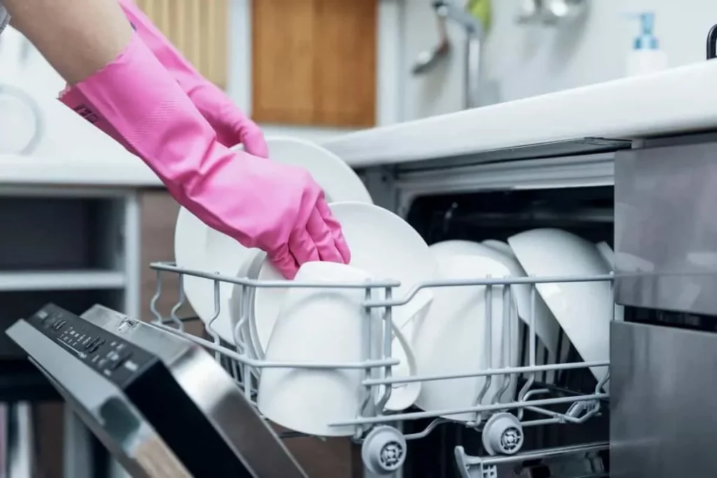 Peralatan rumah tangga elektronik terkini dan tercanggih - Mesin Cuci Piring