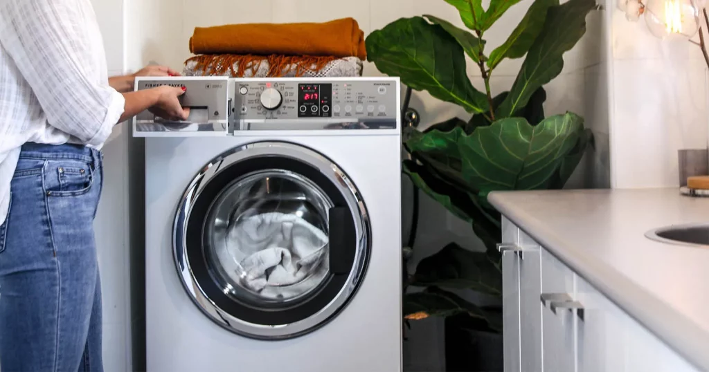 Peralatan rumah tangga elektronik terkini dan tercanggih - Mesin Cuci