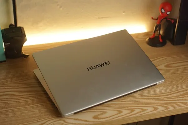 HUAWEI MATEBOOK D16