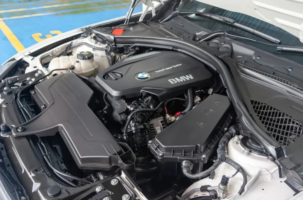 Performa Mesin dan Desain Mobil BMW: Teknologi yang digunakan - TwinPower Turbo