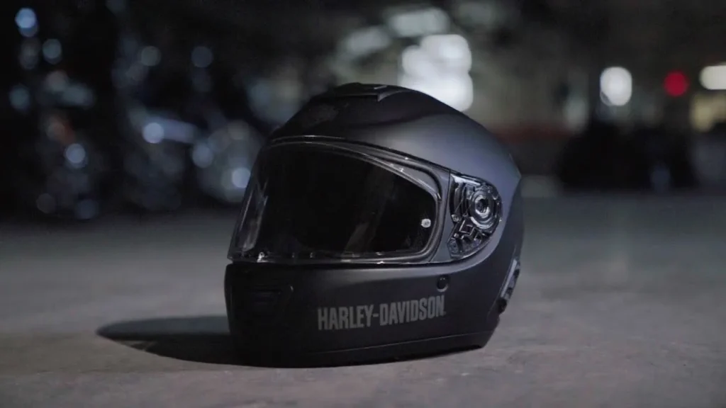 Produk dengan Merek Harley Davidson:  Helmet