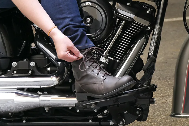 Produk dengan Merek Harley Davidson:  Riding Boots