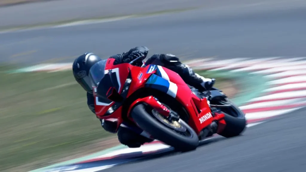 Motor NInja Vs Honda CBR600RR