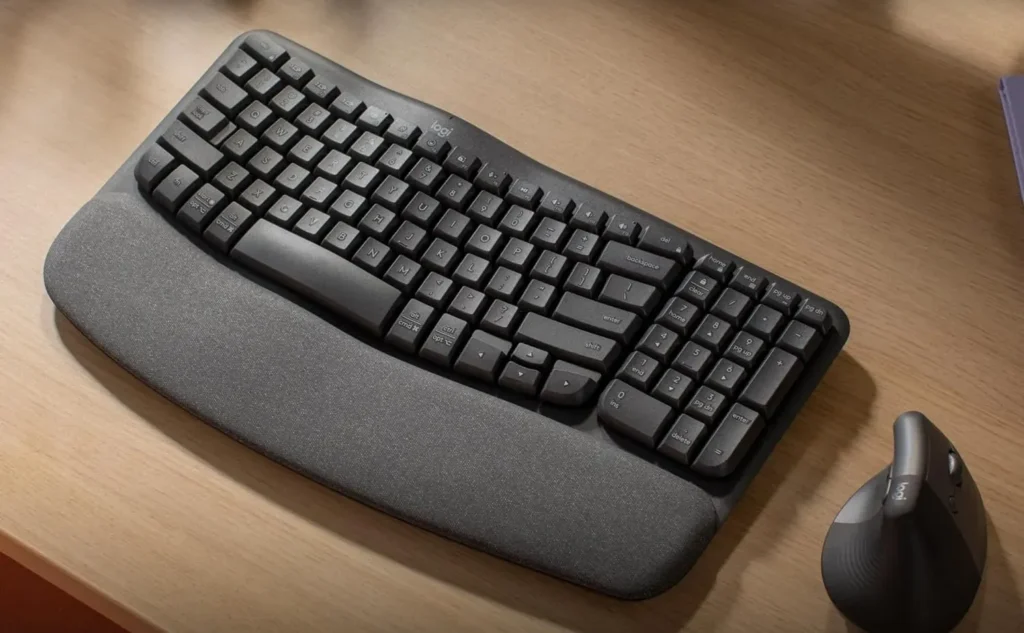 Gadget Wajib untuk Kantor Home Office: Keyboard dan mouse Ergonomis