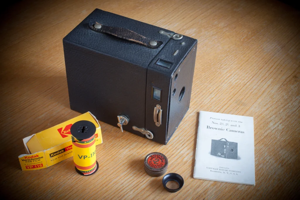 Produk kamera terkenal membuat fotografi lebih mudah: Kodak Brownie