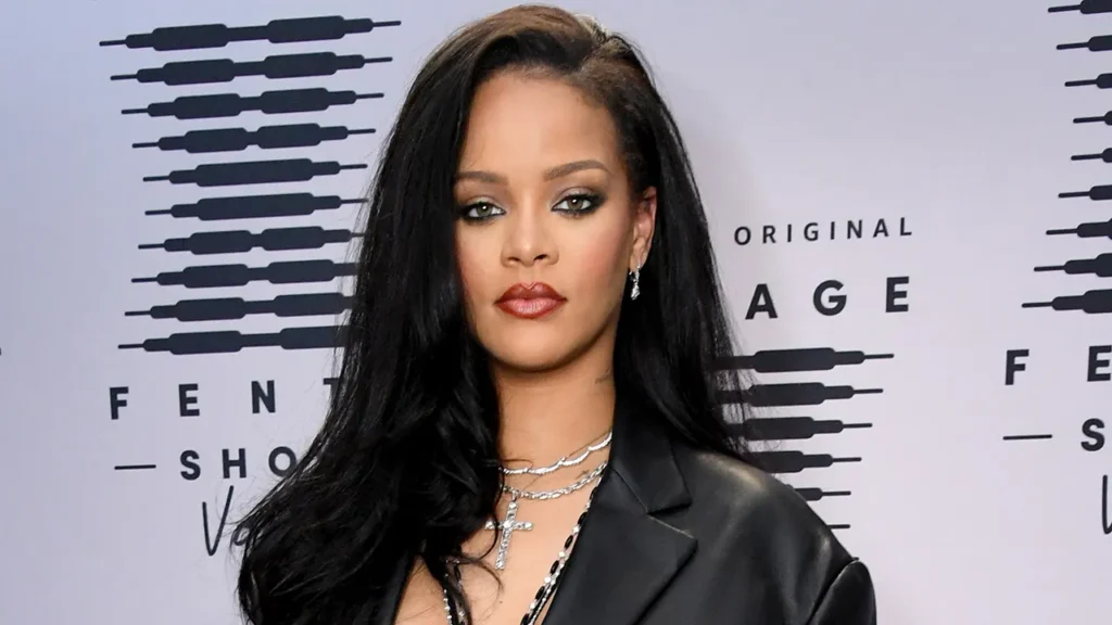 Artis Sukses di Luar Industri Hiburan:  Rihanna