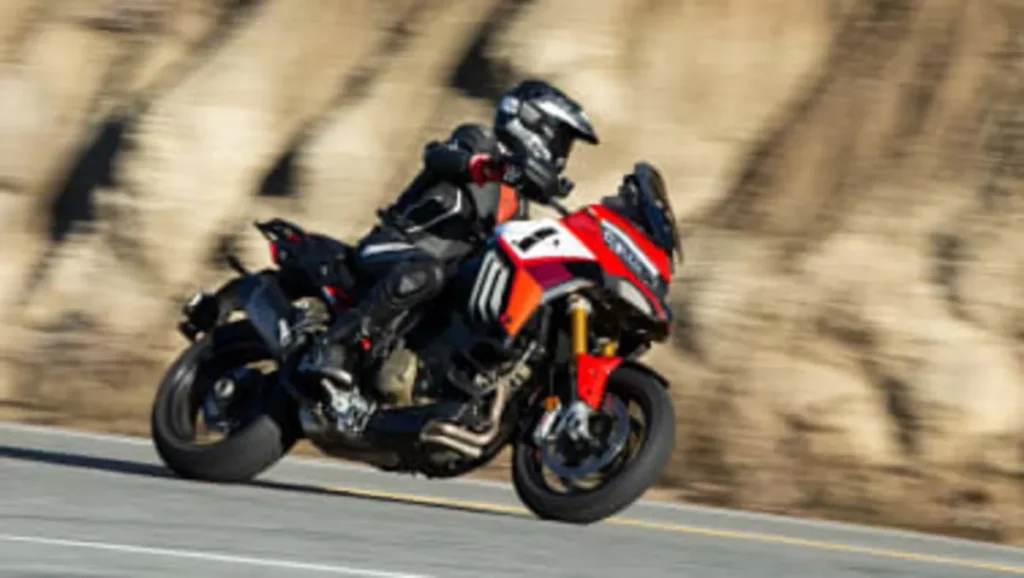 Motor Touring Legendaris: Ducati Multistrada V4