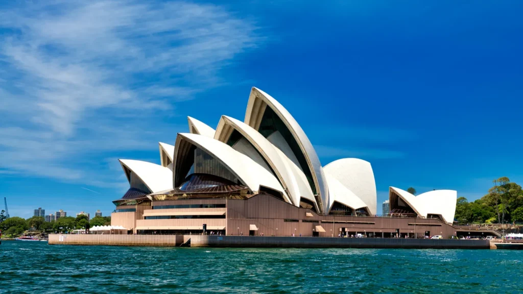 Gedung terkenal warisan arsitektur dunia: Opera House Sydney - Australia