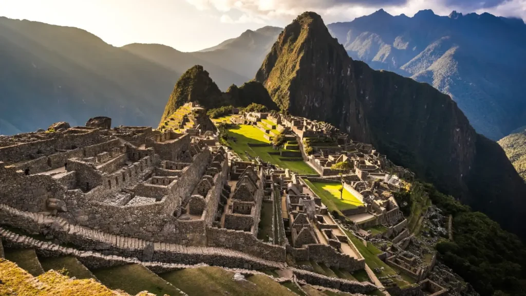 Destinasi Wisata Terbaik di Dunia: Machu Picchu, Peru