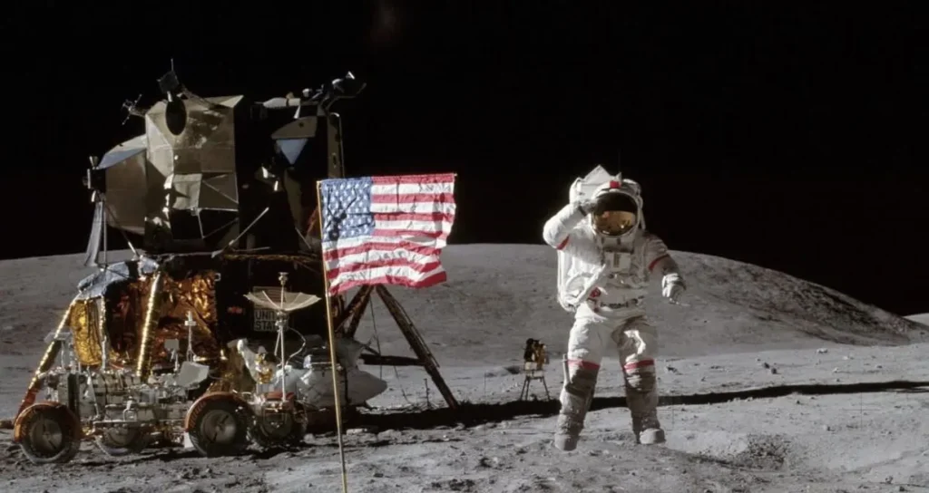 Evolusi Teknologi Antariksa: Dari Roket Pertama hingga Misi Luar Angkasa Canggih: Pendaratan di Bulan dan Misi Apollo 11